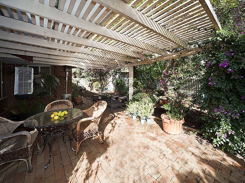 5 Collick Street, Hilton WA 6163