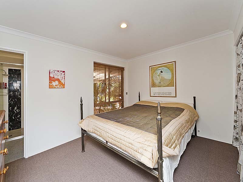 5 Collick Street, Hilton WA 6163