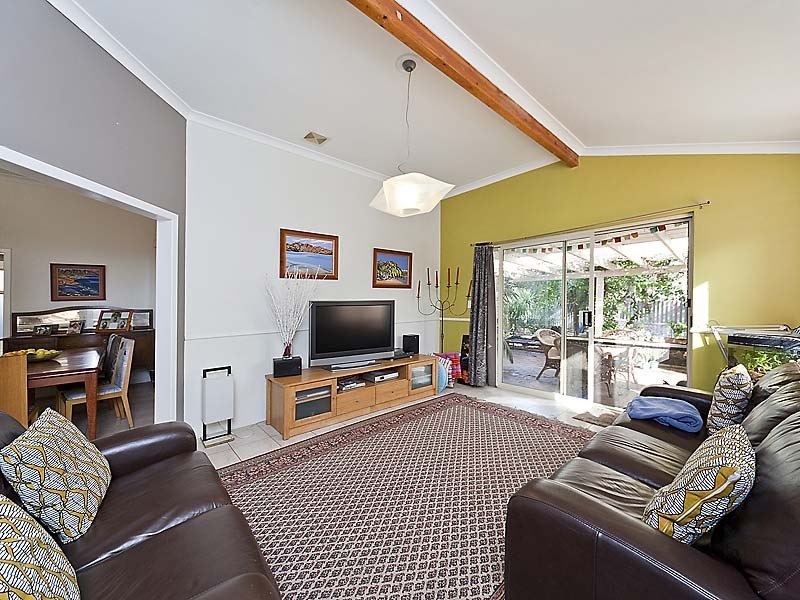 5 Collick Street, Hilton WA 6163