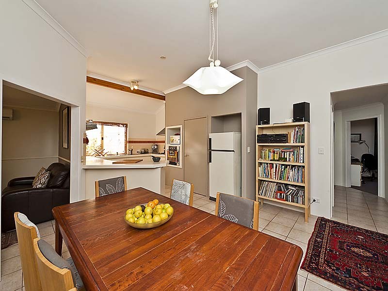 5 Collick Street, Hilton WA 6163