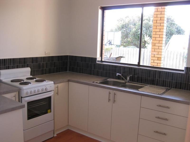 1/10 Hammad Street, Palmyra WA 6157