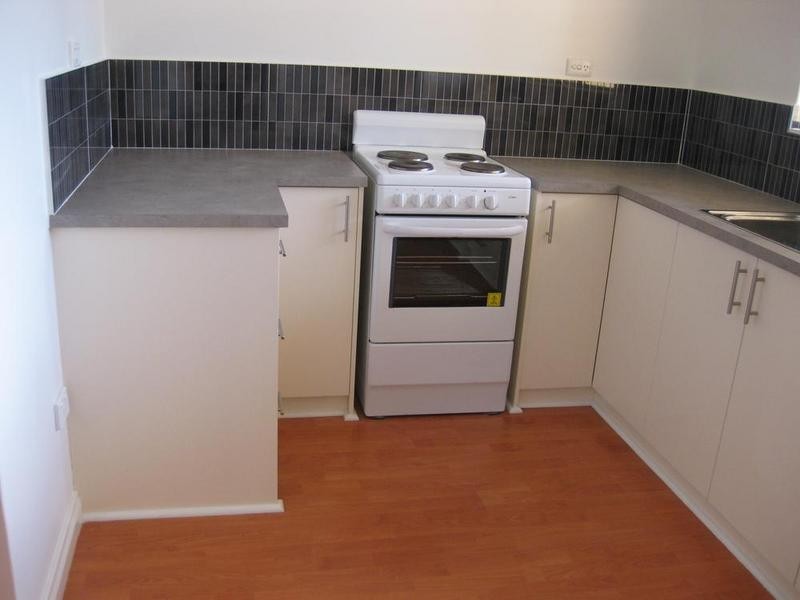1/10 Hammad Street, Palmyra WA 6157