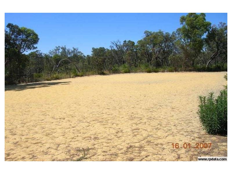 635 Lyon Road, Wandi WA 6167