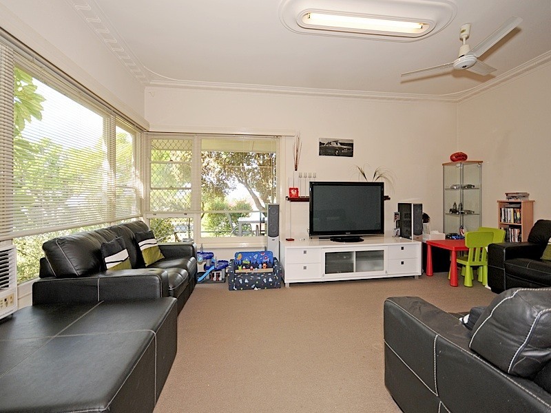 8 Worley, Willagee WA 6156
