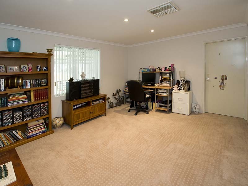 35 Old Dairy Road, Oakford WA 6121