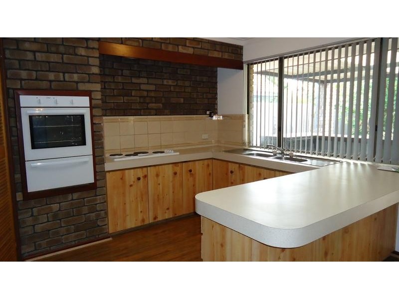 28 Kingsford Way, Huntingdale WA 6110