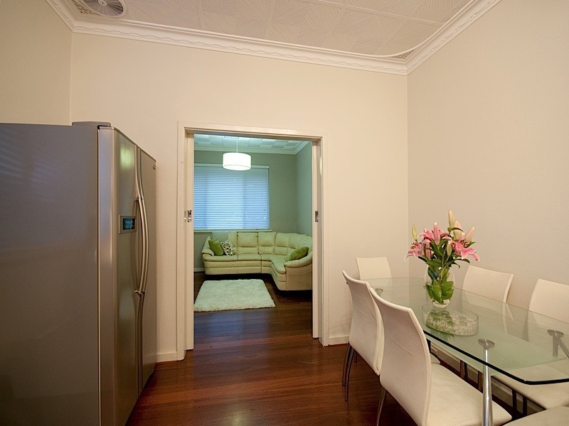 16 Davies, Beaconsfield WA 6162