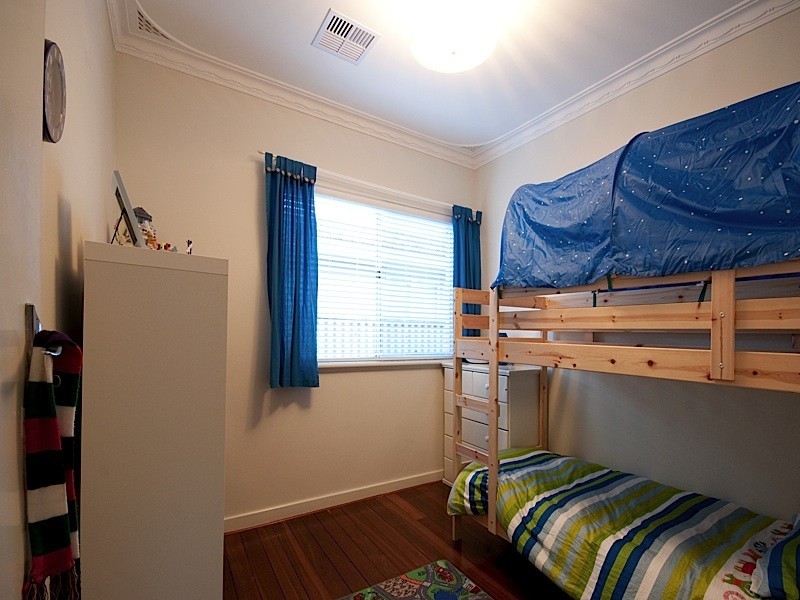 16 Davies, Beaconsfield WA 6162