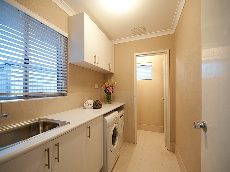 16 Davies, Beaconsfield WA 6162