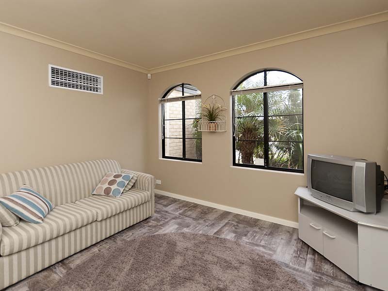 161 Glen Iris Drive, Jandakot WA 6164