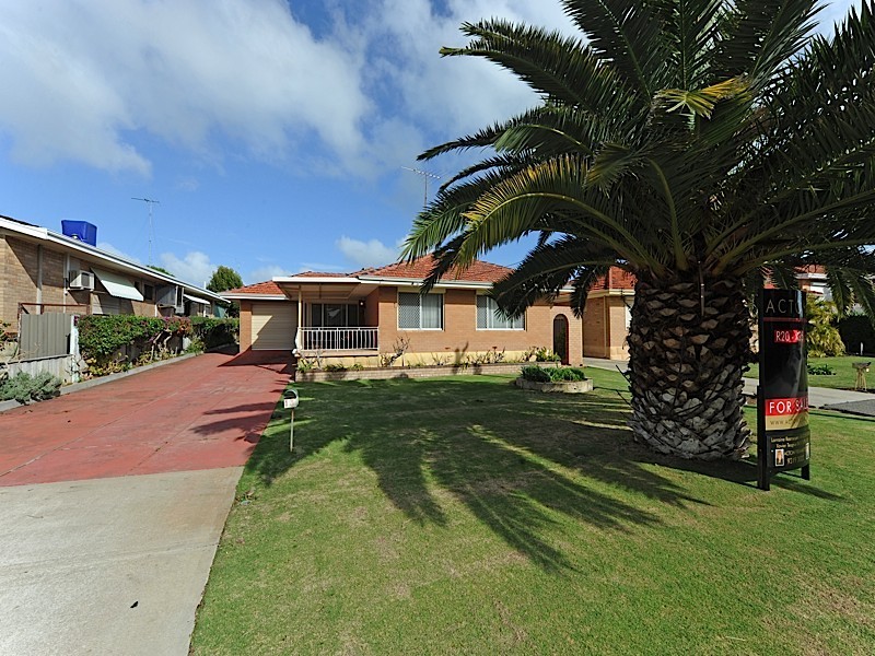 13 Wardle Road, Beaconsfield WA 6162