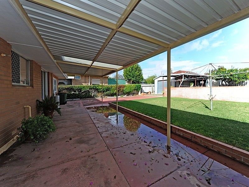 13 Wardle Road, Beaconsfield WA 6162