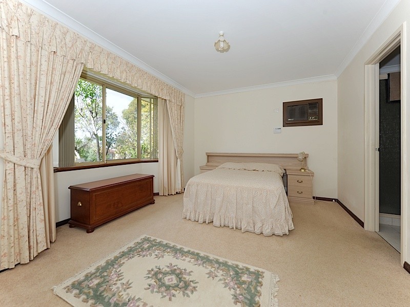 39C Yeovil Crescent, Bicton WA 6157