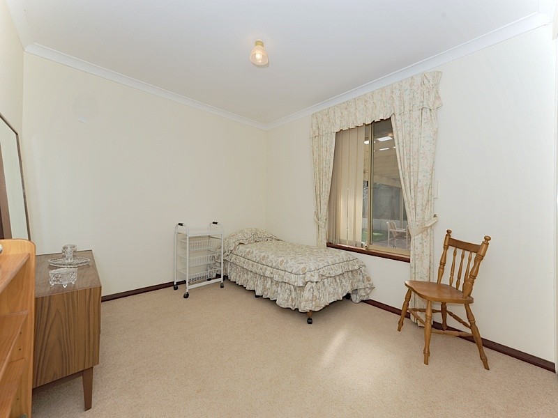 39C Yeovil Crescent, Bicton WA 6157