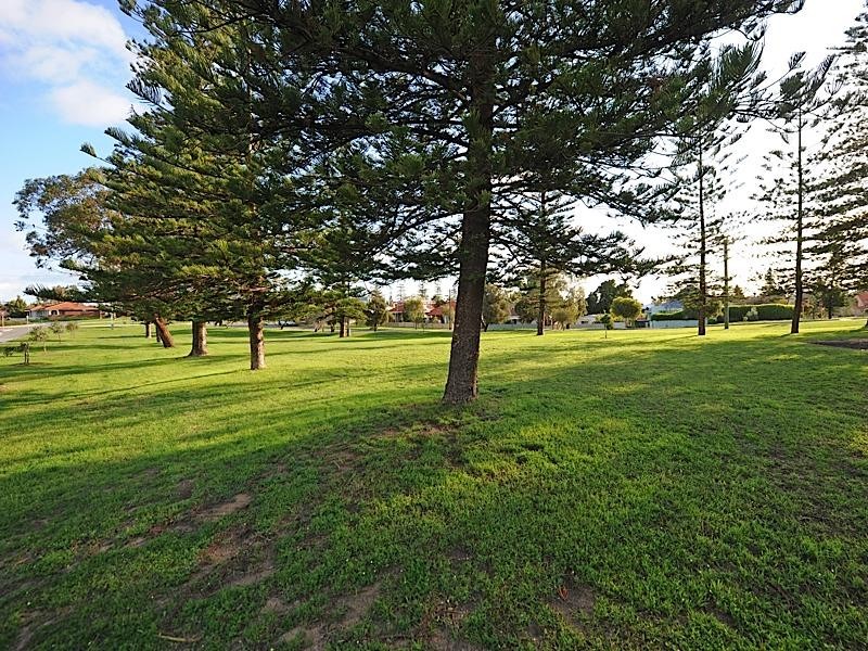 46 Wood Street, White Gum Valley WA 6162