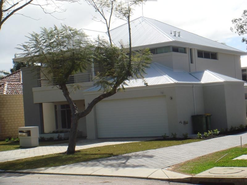 11 Daniel Street, Attadale WA 6156