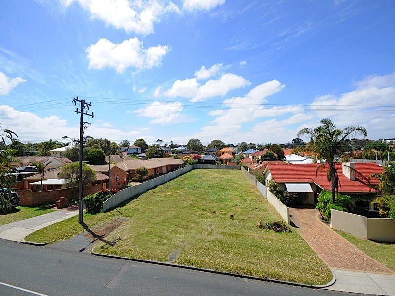 68 Point Walter Road, Bicton WA 6157