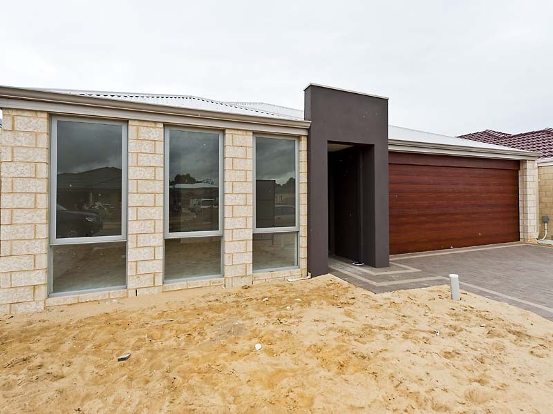 9 Frost Bend, Piara Waters WA 6112