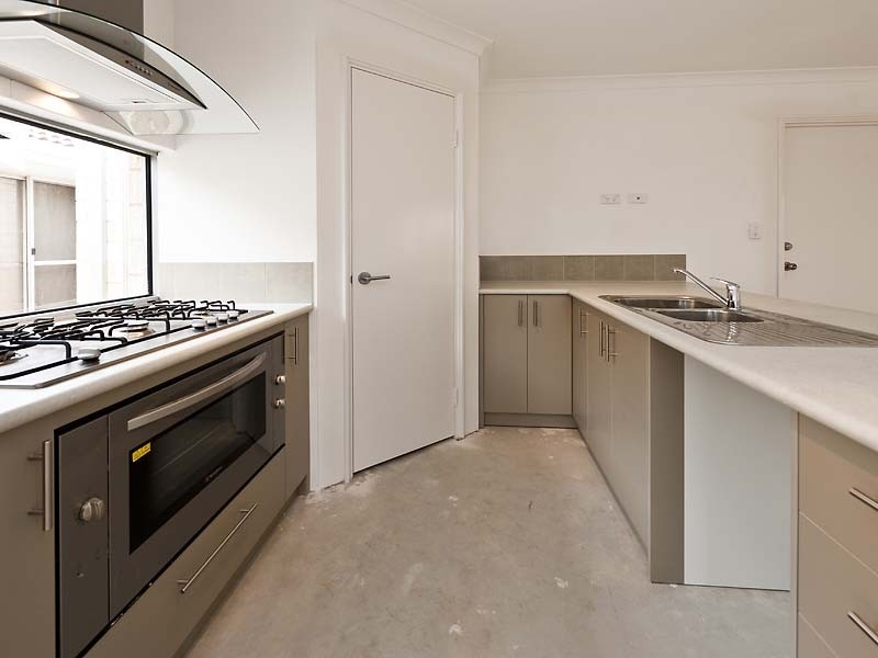 9 Frost Bend, Piara Waters WA 6112