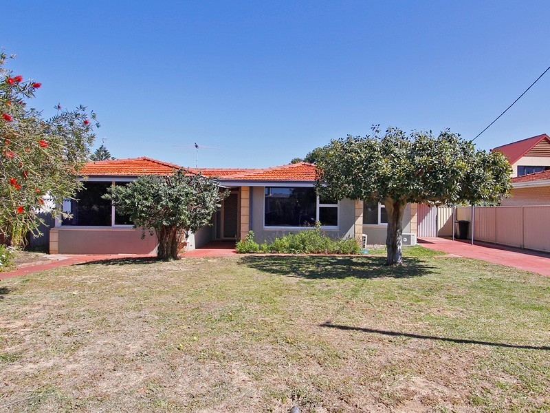 79 Gibson Street, Beaconsfield WA 6162