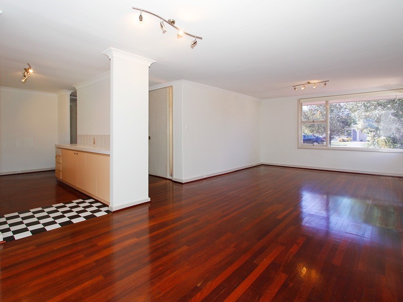 79 Gibson Street, Beaconsfield WA 6162