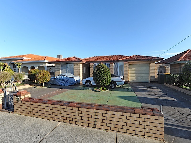 99 Lefroy Road, Beaconsfield WA 6162