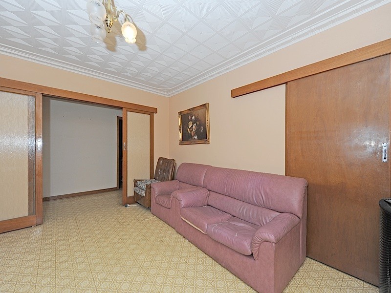 99 Lefroy Road, Beaconsfield WA 6162