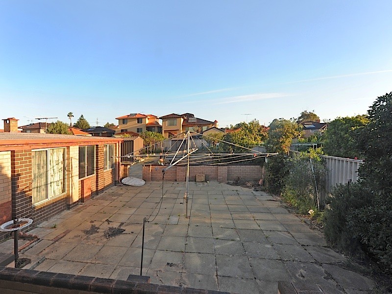 99 Lefroy Road, Beaconsfield WA 6162