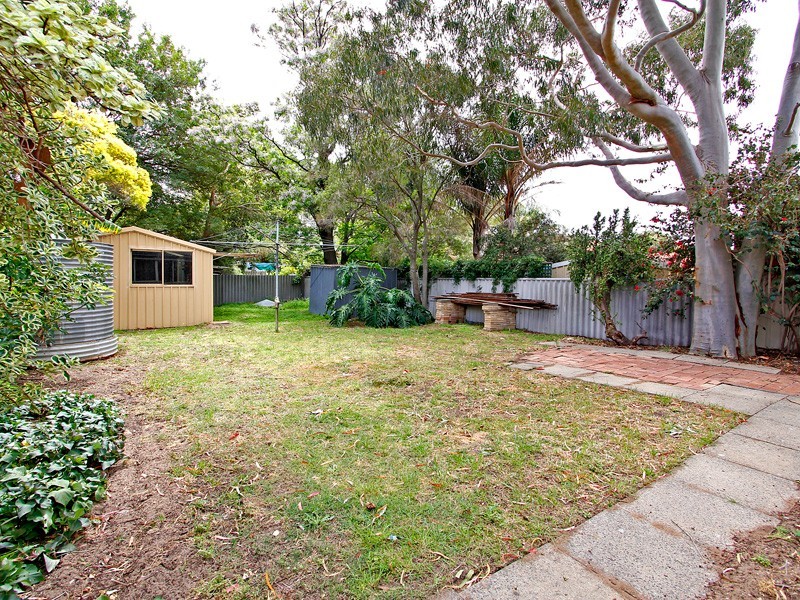 61B Zenobia Street, Palmyra WA 6157