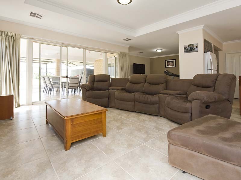 512 Eighty Road, Baldivis WA 6171