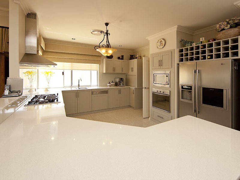 10 Pacific Avenue, Atwell WA 6164