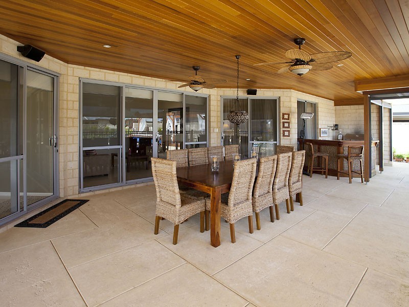 10 Pacific Avenue, Atwell WA 6164