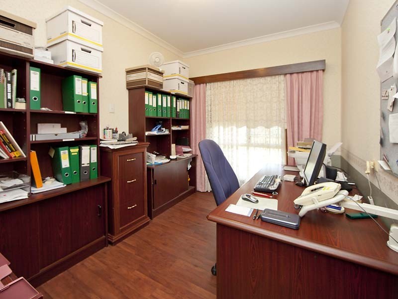 19 Craddon Road, Oakford WA 6121