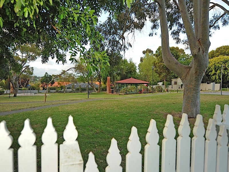 62 Adrian Street, Palmyra WA 6157