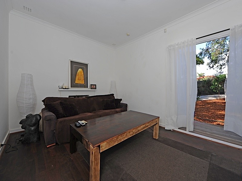 13 Coates Street, Hamilton Hill WA 6163
