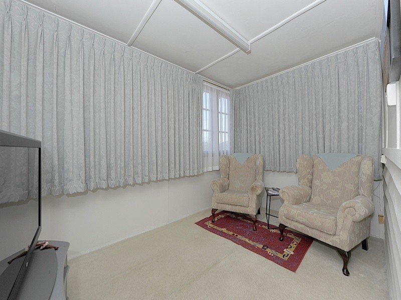 140 Solomon Street, Beaconsfield WA 6162