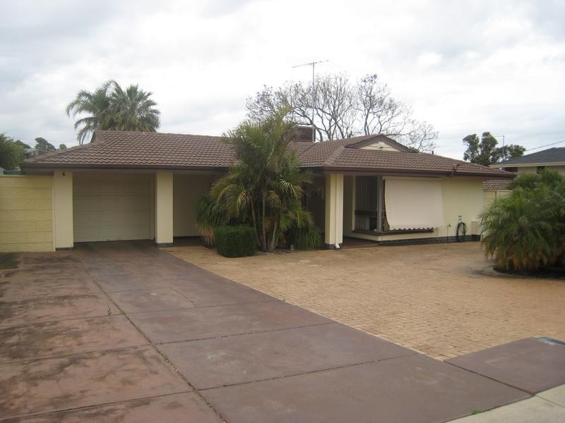 71 Falstaff Crescent, Spearwood WA 6163