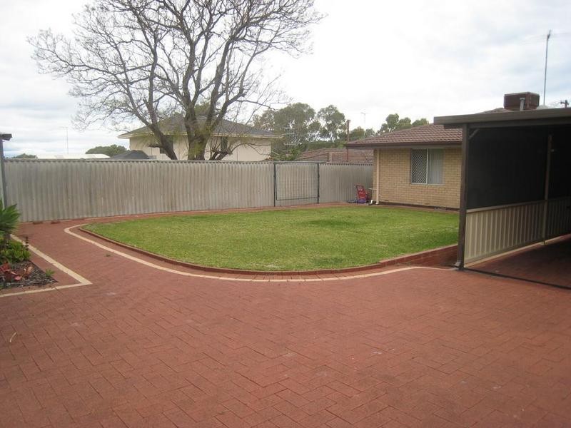 71 Falstaff Crescent, Spearwood WA 6163