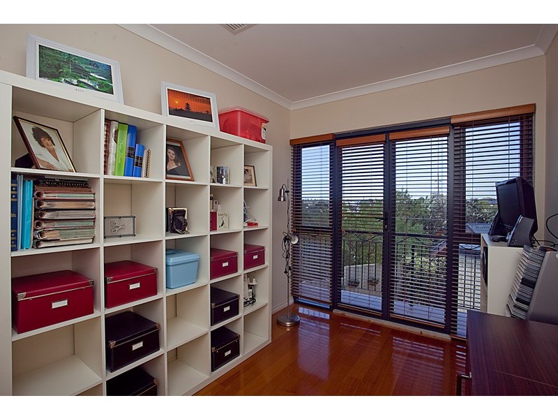 6/104 South Street, Fremantle WA 6160