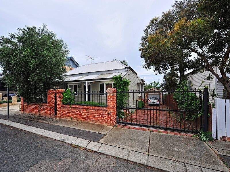 133 Attfield Street, South Fremantle WA 6162