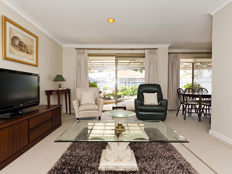 3/6 Shann Grove, Kardinya WA 6163