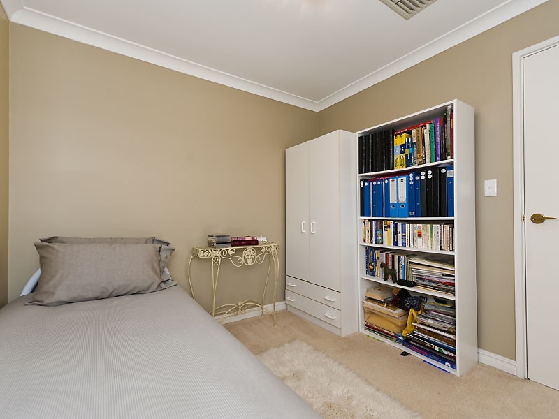 3/6 Shann Grove, Kardinya WA 6163