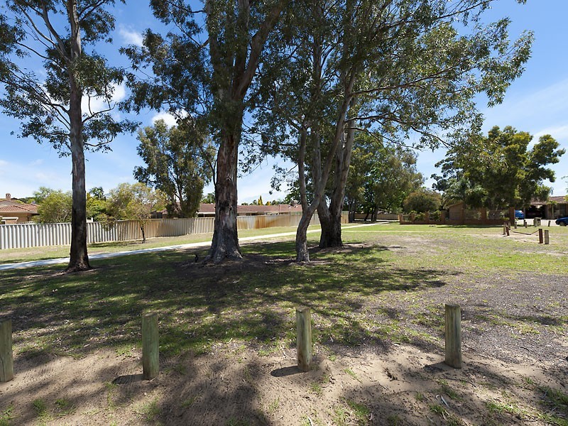 3/6 Shann Grove, Kardinya WA 6163