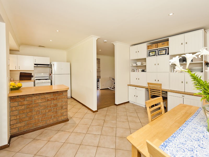 4 Reveley Court, Samson WA 6163