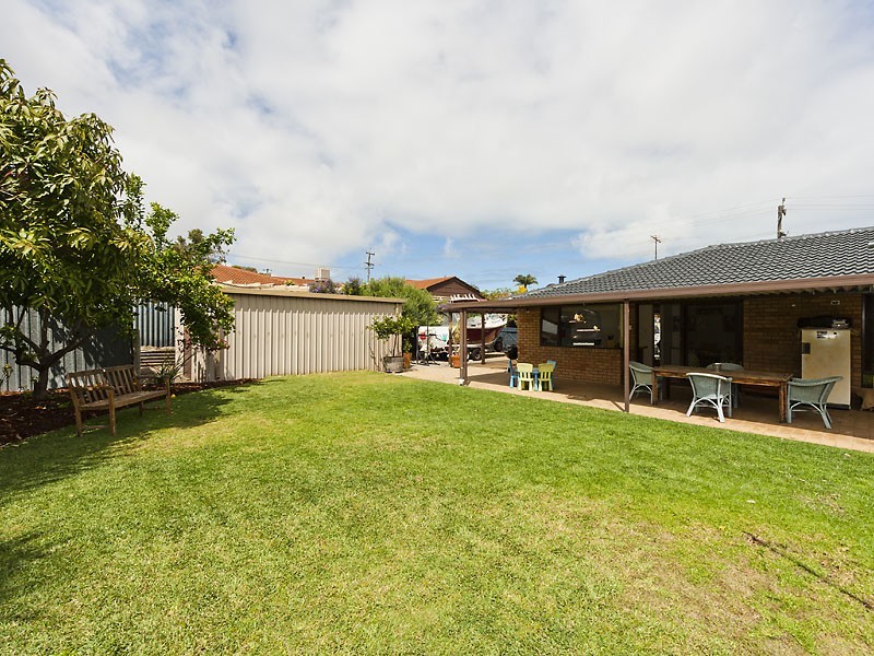 4 Reveley Court, Samson WA 6163