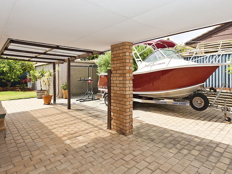 4 Reveley Court, Samson WA 6163