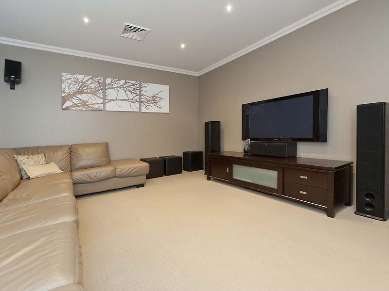 15 Serene Bend, Atwell WA 6164