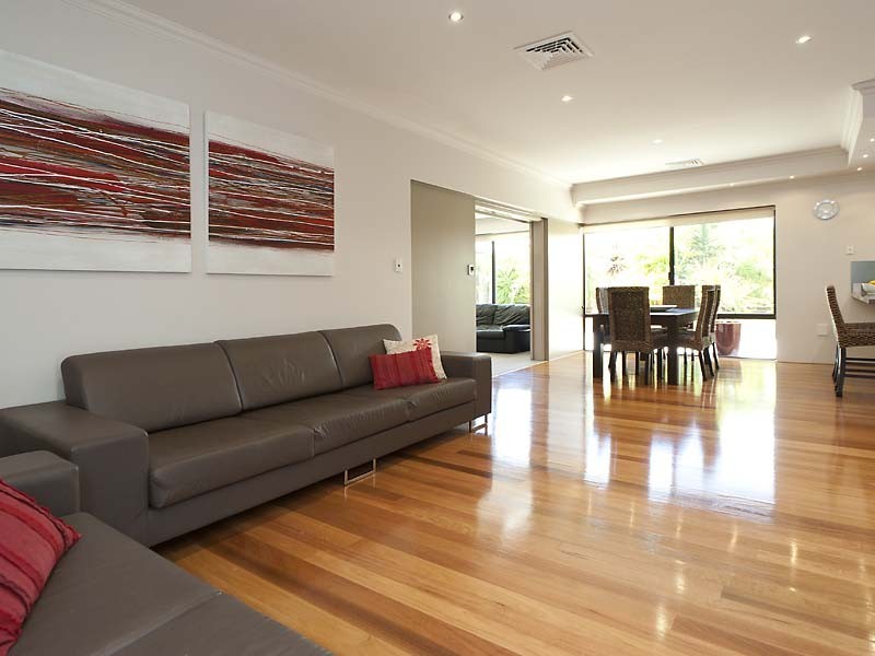 15 Serene Bend, Atwell WA 6164