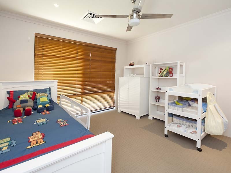 15 Serene Bend, Atwell WA 6164