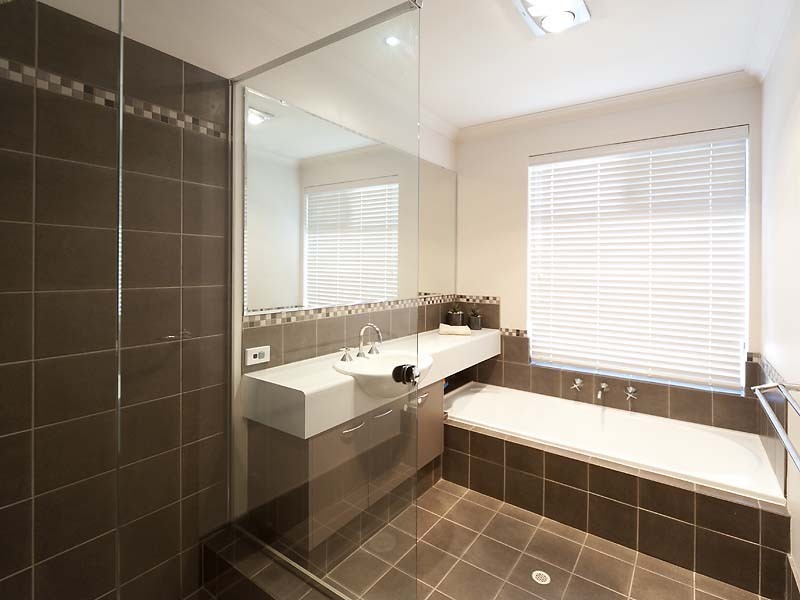 15 Serene Bend, Atwell WA 6164